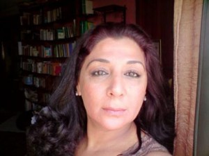 الأنثروبولوجية  زكية زوانات