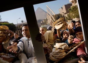food-crisis-mob-in-egypt